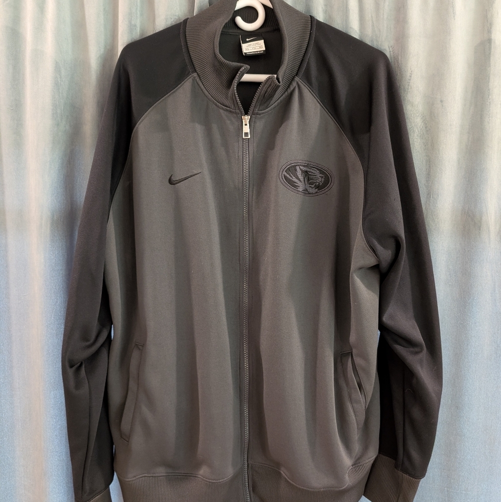 Nike Mizzou Tigers XXL Jacket